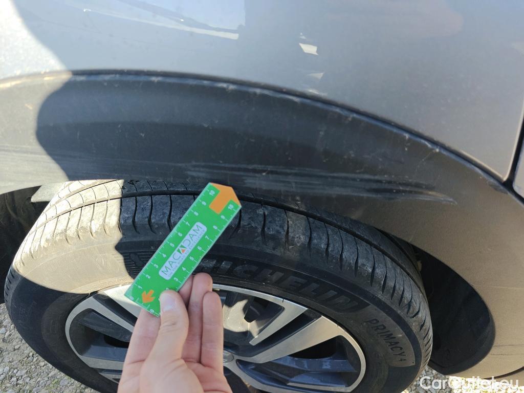  Peugeot  3008  Allure Pack 1.5 HDi 130CV AT8 E6d #27