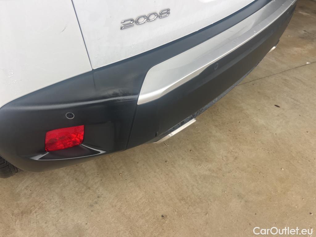  Peugeot  2008 PEUGEOT  / 2019 / 5P / todoterreno Allure Pack Puretech 130 S&S EAT8 (AC) #1