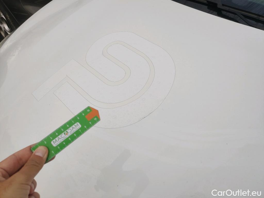  Renault  Clio RENAULT  / 2019 / 5P / berlina con portón Equilibre Blue dCi 74kW (100CV) #4