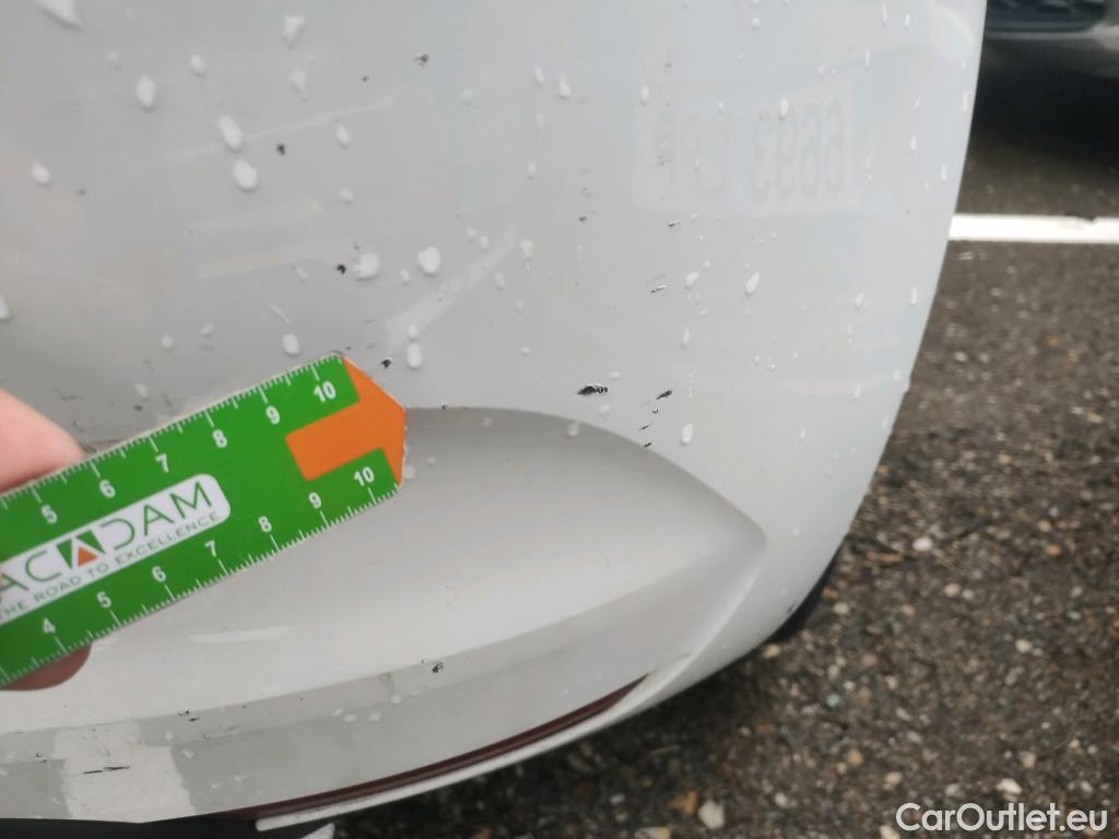  Renault  Clio RENAULT  / 2019 / 5P / berlina con portón Equilibre Blue dCi 74kW (100CV) #12