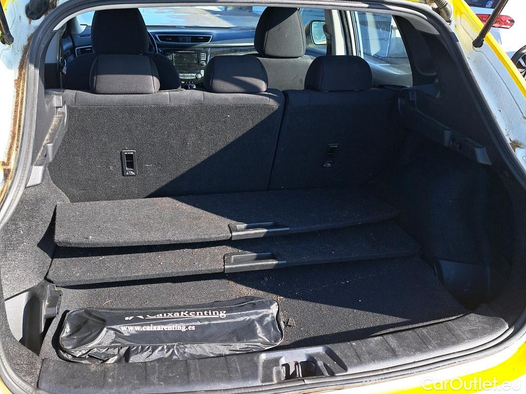  Nissan  Qashqai NISSAN  / 2017 / 5P / todoterreno dCi 150CV (110kW) 4WD ACENTA #3