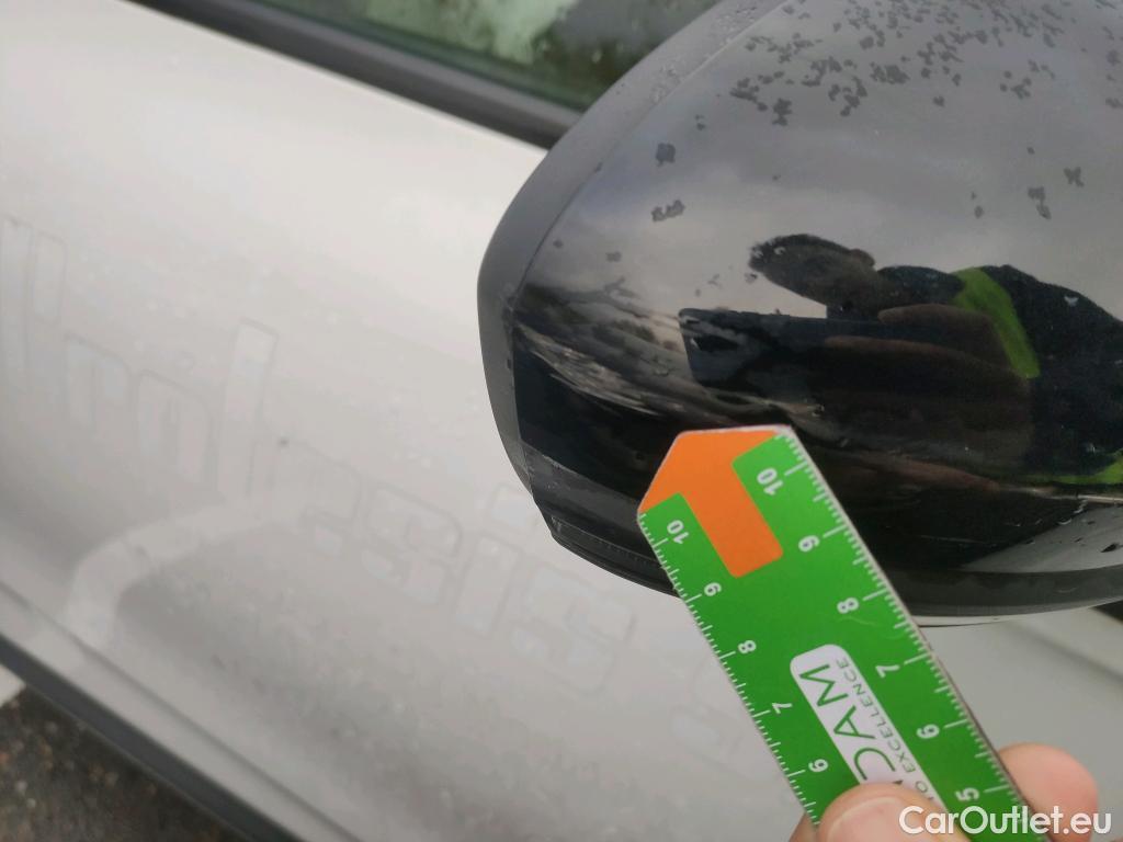  Renault  Clio RENAULT  / 2019 / 5P / berlina con portón Equilibre Blue dCi 74kW (100CV) #24