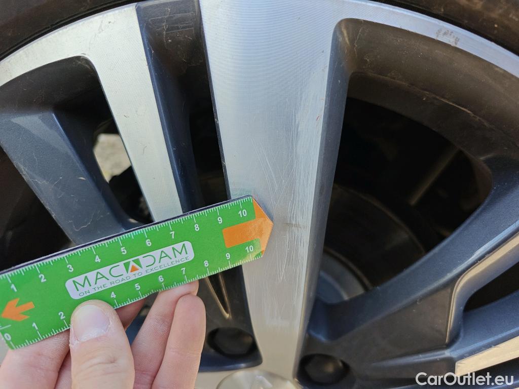  Peugeot  3008  Allure Pack 1.5 HDi 130CV AT8 E6d #6