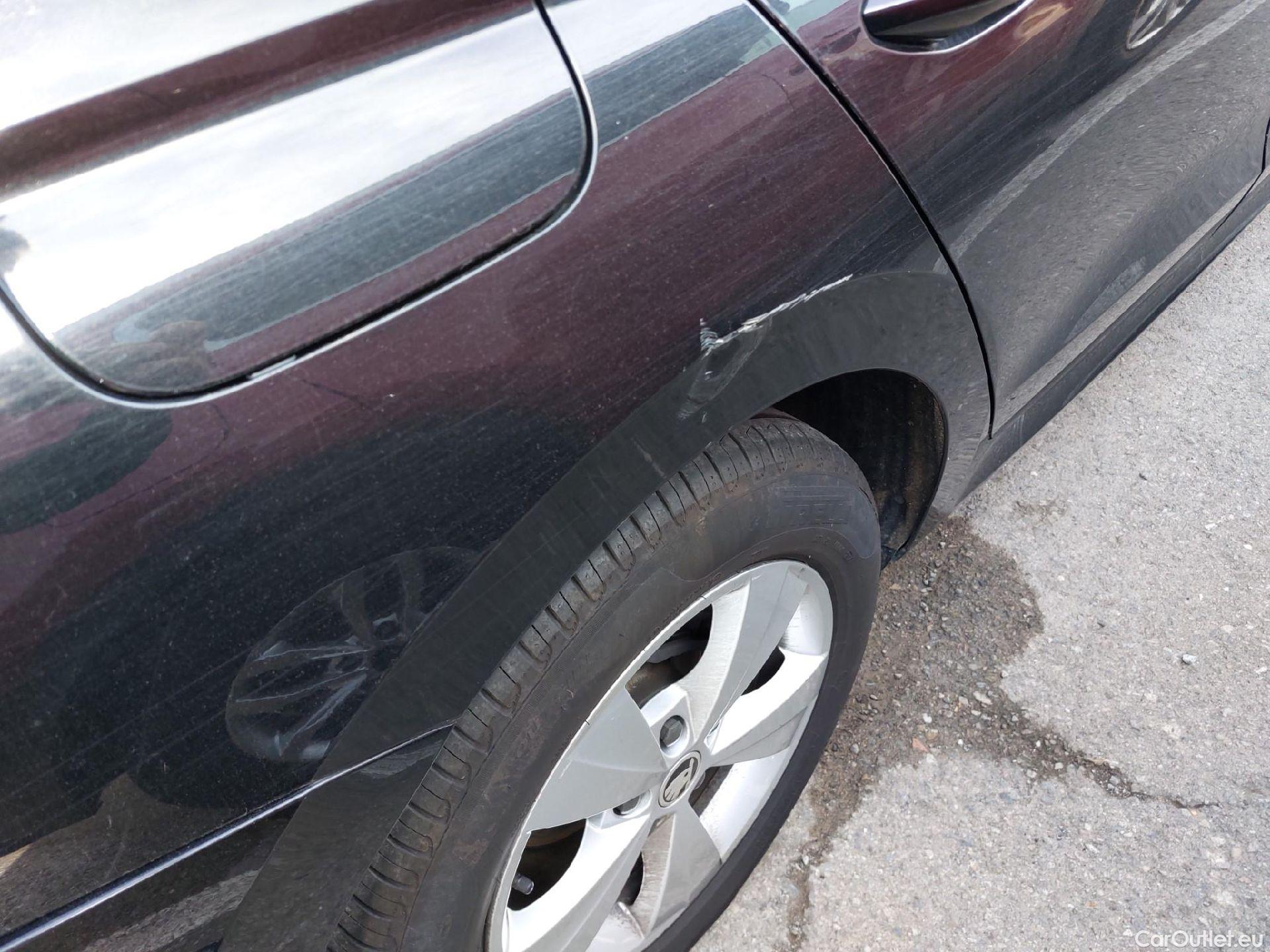  Skoda  Octavia SKODA  / 2020 / 5P / berlina con portón 1.5 TSI 110kW (150 CV) Manual Ambition #13