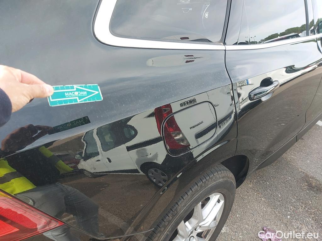  Volvo  XC60 VOLVO  / 2017 / 5P / todoterreno 2.0 B5 D AWD Momentum Auto #19