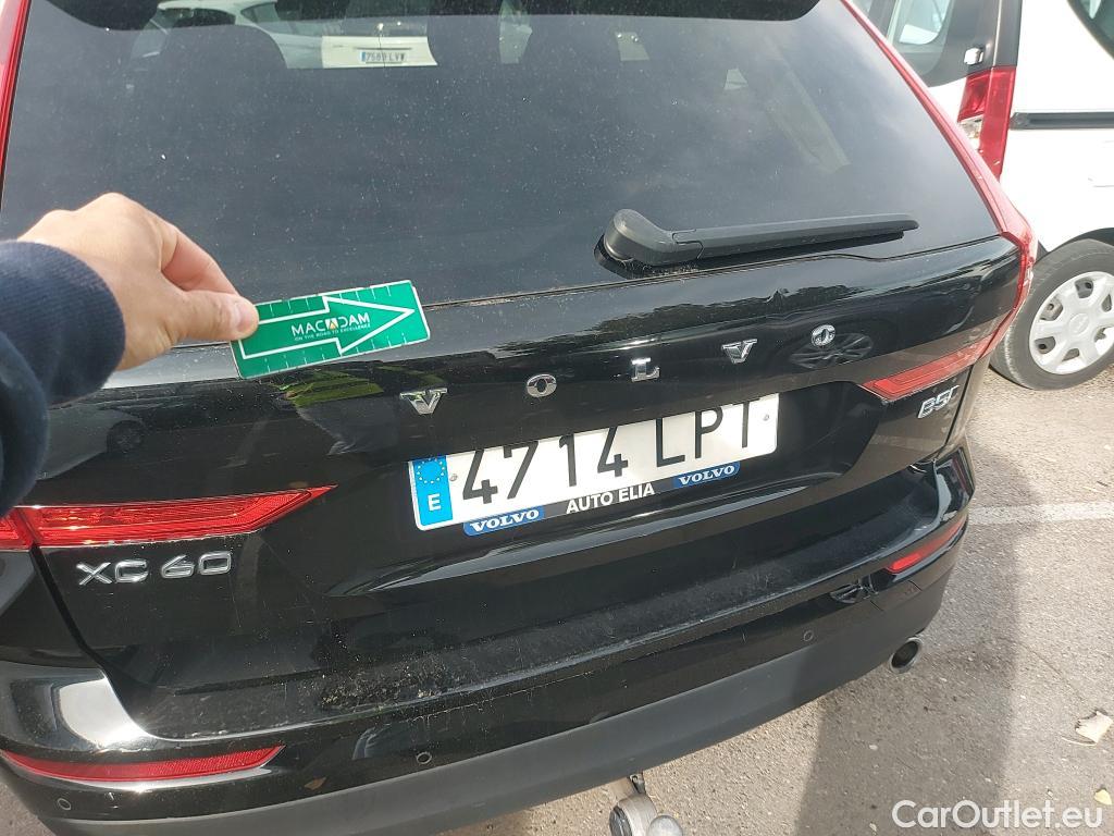  Volvo  XC60 VOLVO  / 2017 / 5P / todoterreno 2.0 B5 D AWD Momentum Auto #1