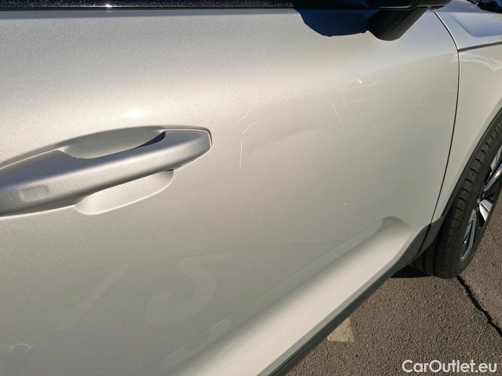  Volvo  XC 40 VOLVO XC40 / 2021 / 5P / todoterreno 1.5 T5 Recharge PHEV Plus Dark Auto #9