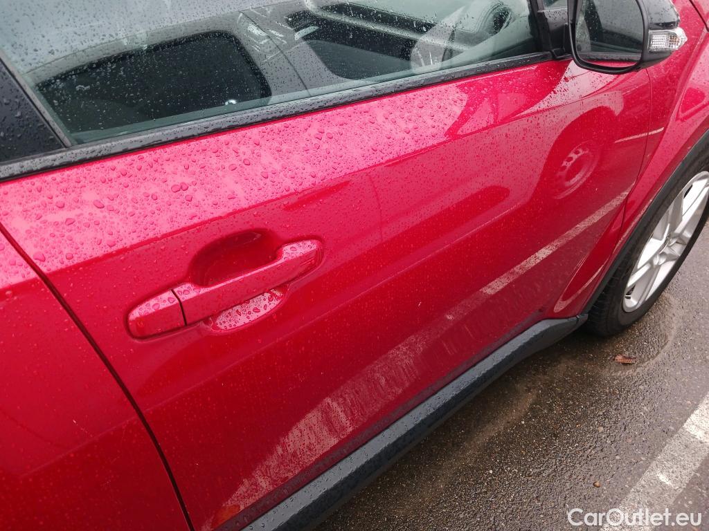  Toyota  C-HR TOYOTA  / 2019 / 5P / todoterreno 1.8 125H Active #5