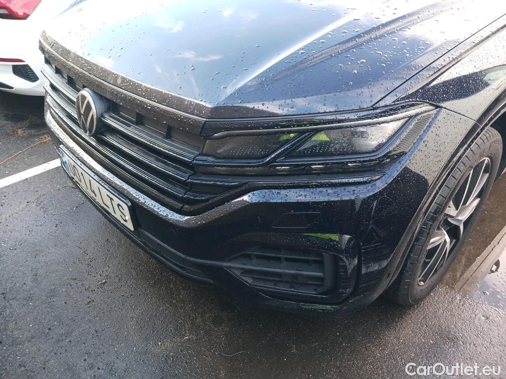  Volkswagen  Touareg VOLKSWAGEN  / 2018 / 5P / todoterreno R 3.0 V6 TSI 340kW Tip 4M #16