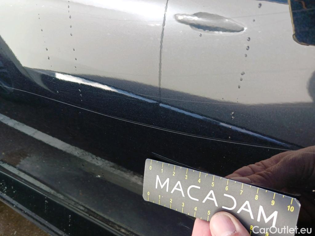  Volkswagen  Touareg VOLKSWAGEN  / 2018 / 5P / todoterreno R 3.0 V6 TSI 340kW Tip 4M #8