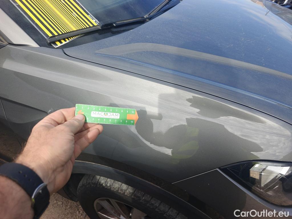  Volkswagen  T-CROSS VOLKSWAGEN  / 2018 / 5P / todoterreno Advance 1.0 TSI 85kW (115CV) DSG (AC) #3