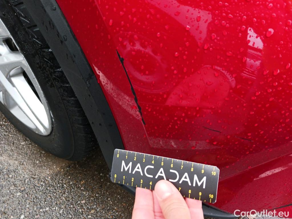  Toyota  C-HR TOYOTA  / 2019 / 5P / todoterreno 1.8 125H Active #17