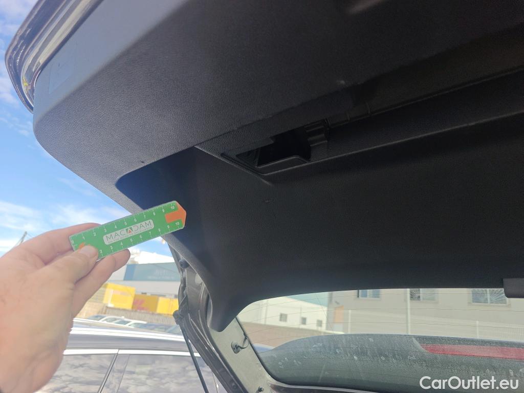  Volkswagen  T-CROSS VOLKSWAGEN  / 2018 / 5P / todoterreno Advance 1.0 TSI 85kW (115CV) DSG (AC) #17