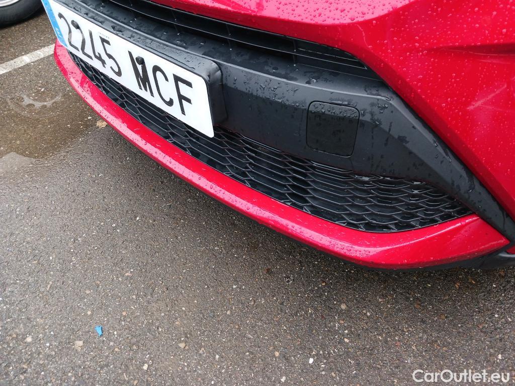  Toyota  C-HR TOYOTA  / 2019 / 5P / todoterreno 1.8 125H Active #23