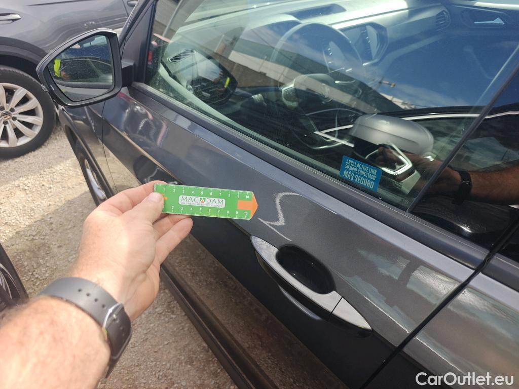  Volkswagen  T-CROSS VOLKSWAGEN  / 2018 / 5P / todoterreno Advance 1.0 TSI 85kW (115CV) DSG (AC) #9