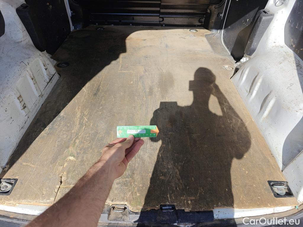  Citroen  Jumpy CITROEN  / 2016 / 4P / furgón Talla XS BlueHDi 120 S&S 6v CityVan #88