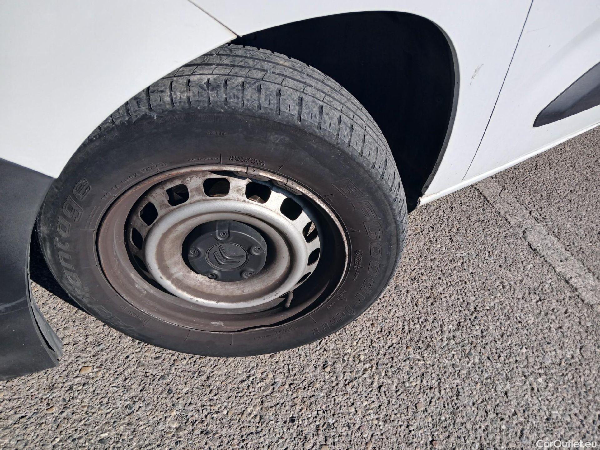  Citroen  Berlingo  Furgón Control M 1.5 100CV MT5 #53