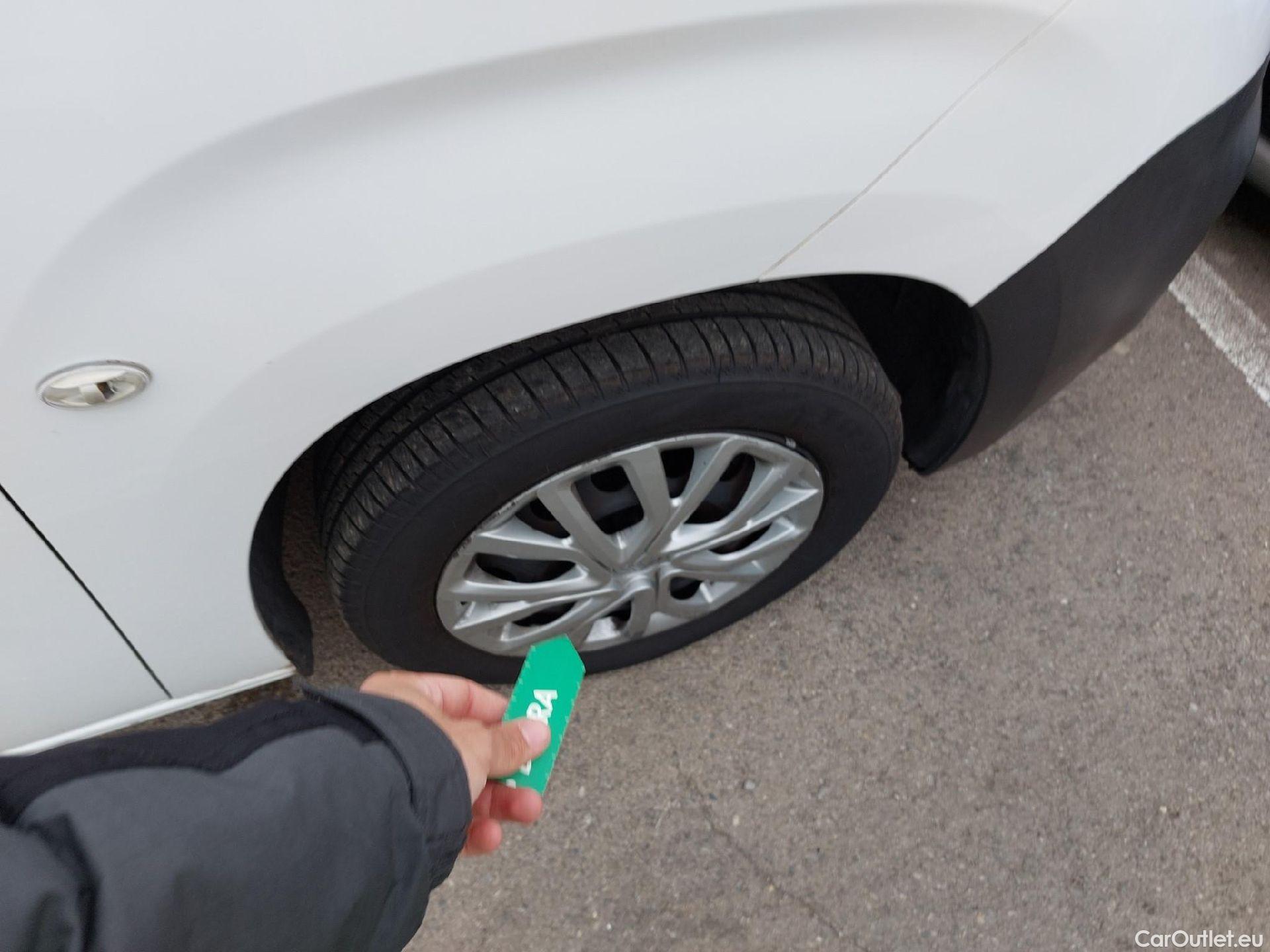  Citroen  Berlingo  Combi Live Pack M 1.5 BlueHDi 100CV MT6 E6d #30