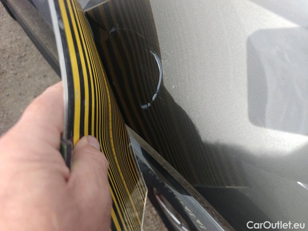  Volkswagen  T-CROSS VOLKSWAGEN  / 2018 / 5P / todoterreno Advance 1.0 TSI 85kW (115CV) DSG (AC) #5