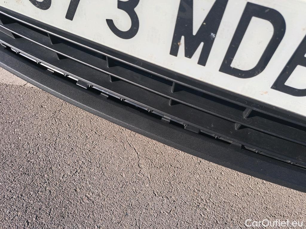  Volvo  XC 40 VOLVO XC40 / 2021 / 5P / todoterreno 1.5 T5 Recharge PHEV Plus Dark Auto #32