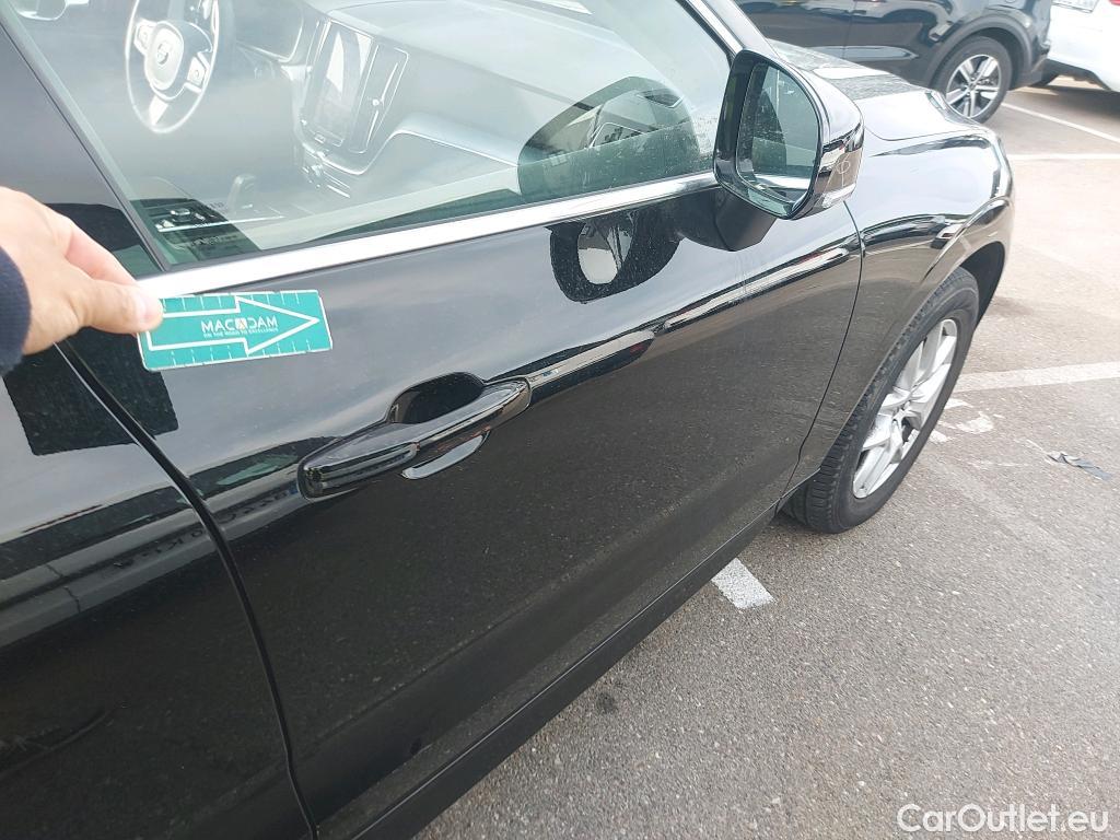  Volvo  XC60 VOLVO  / 2017 / 5P / todoterreno 2.0 B5 D AWD Momentum Auto #3