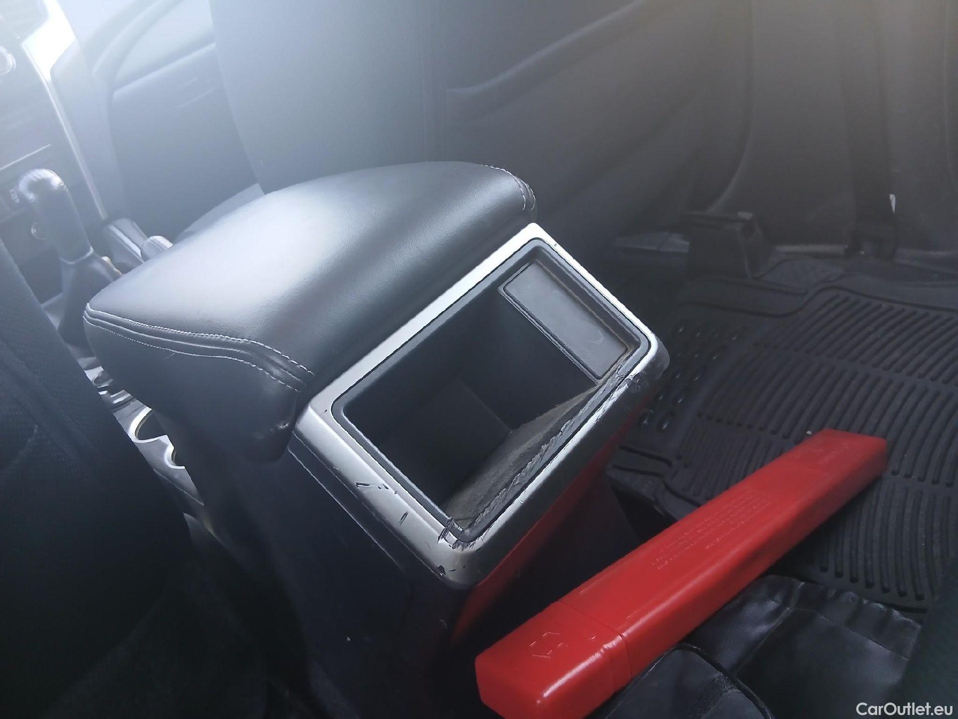  Mitsubishi  L200 MITSUBISHI  / 2019 / 4P / pickup doble cabina D/C 220 DI-D M-Pro #9