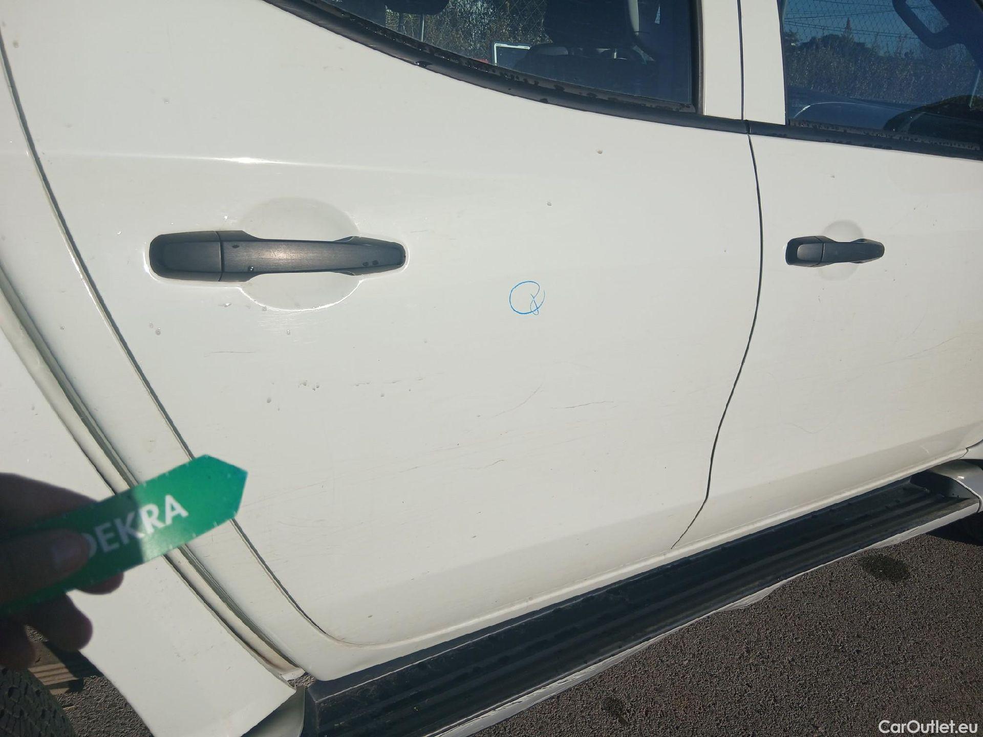  Mitsubishi  L200 MITSUBISHI  / 2019 / 4P / pickup doble cabina D/C 220 DI-D M-Pro #39