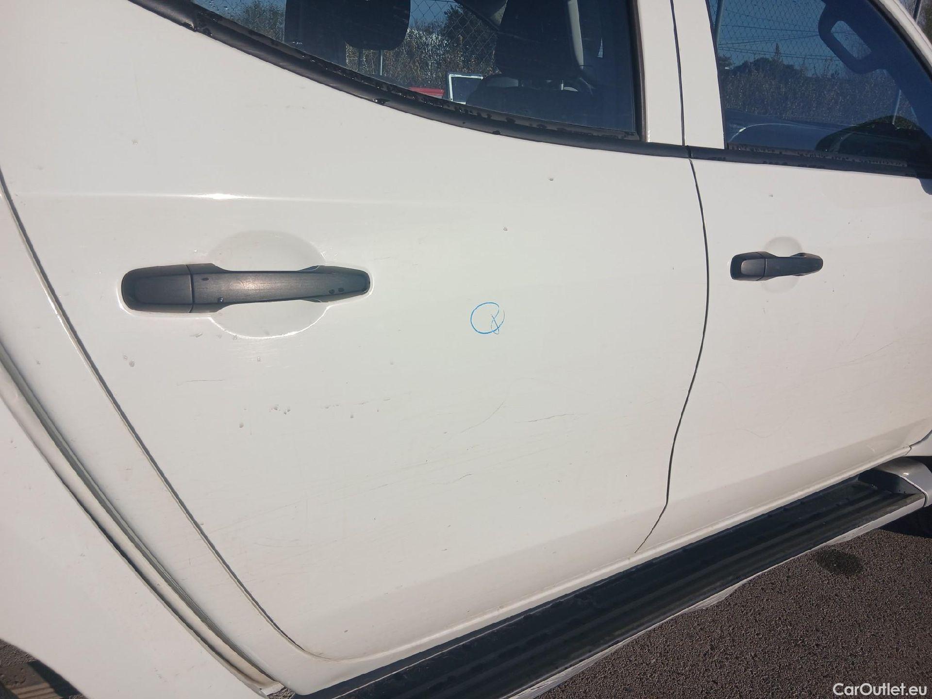  Mitsubishi  L200 MITSUBISHI  / 2019 / 4P / pickup doble cabina D/C 220 DI-D M-Pro #38