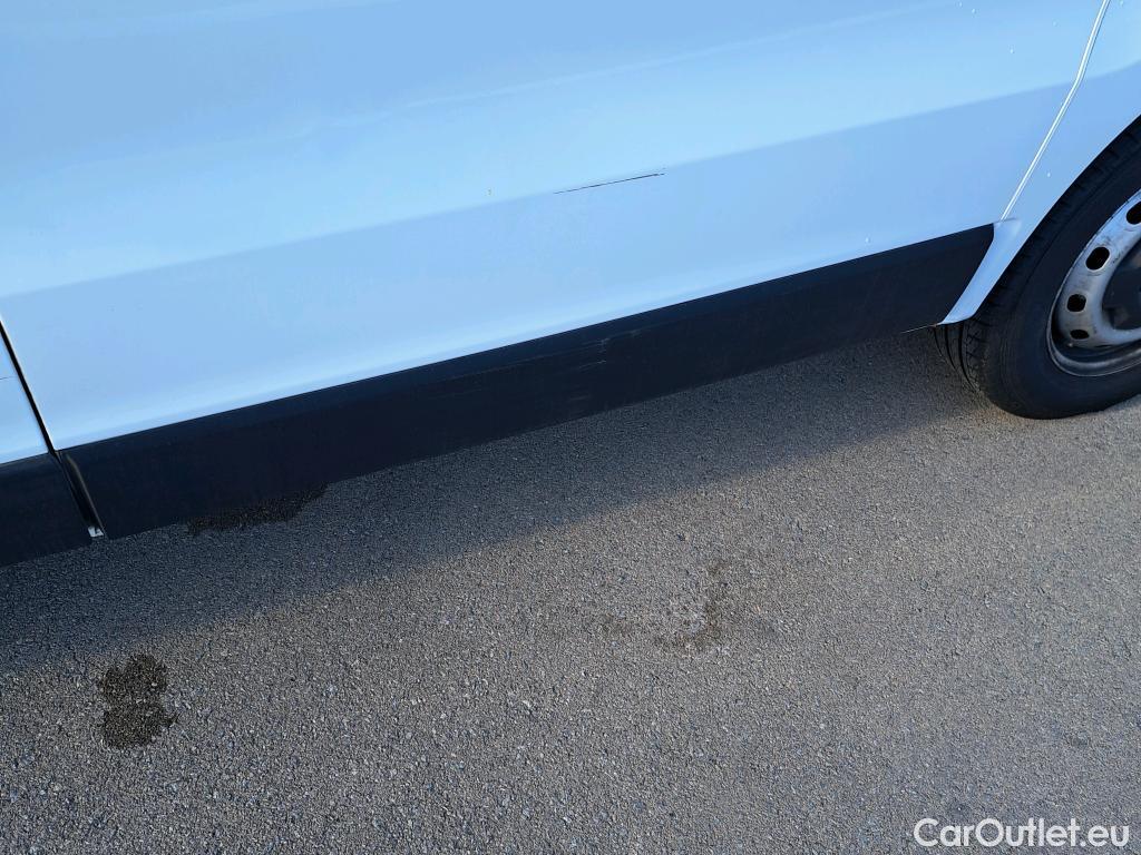  Nissan  NV300 NISSAN  / 2016 / 4P / furgón 2.0dCi 88kW (120CV) L1H1 1T Optima #37