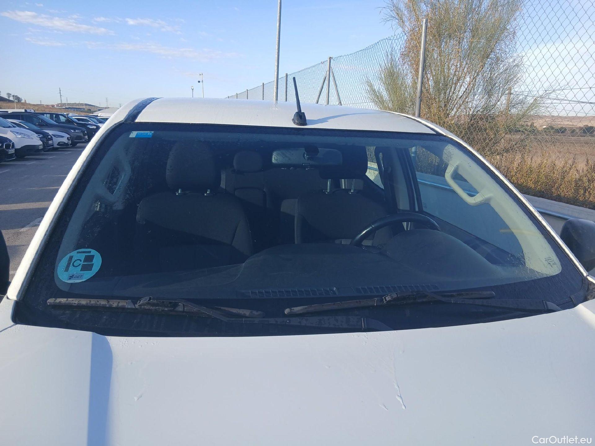  Mitsubishi  L200 MITSUBISHI  / 2019 / 4P / pickup doble cabina D/C 220 DI-D M-Pro #19