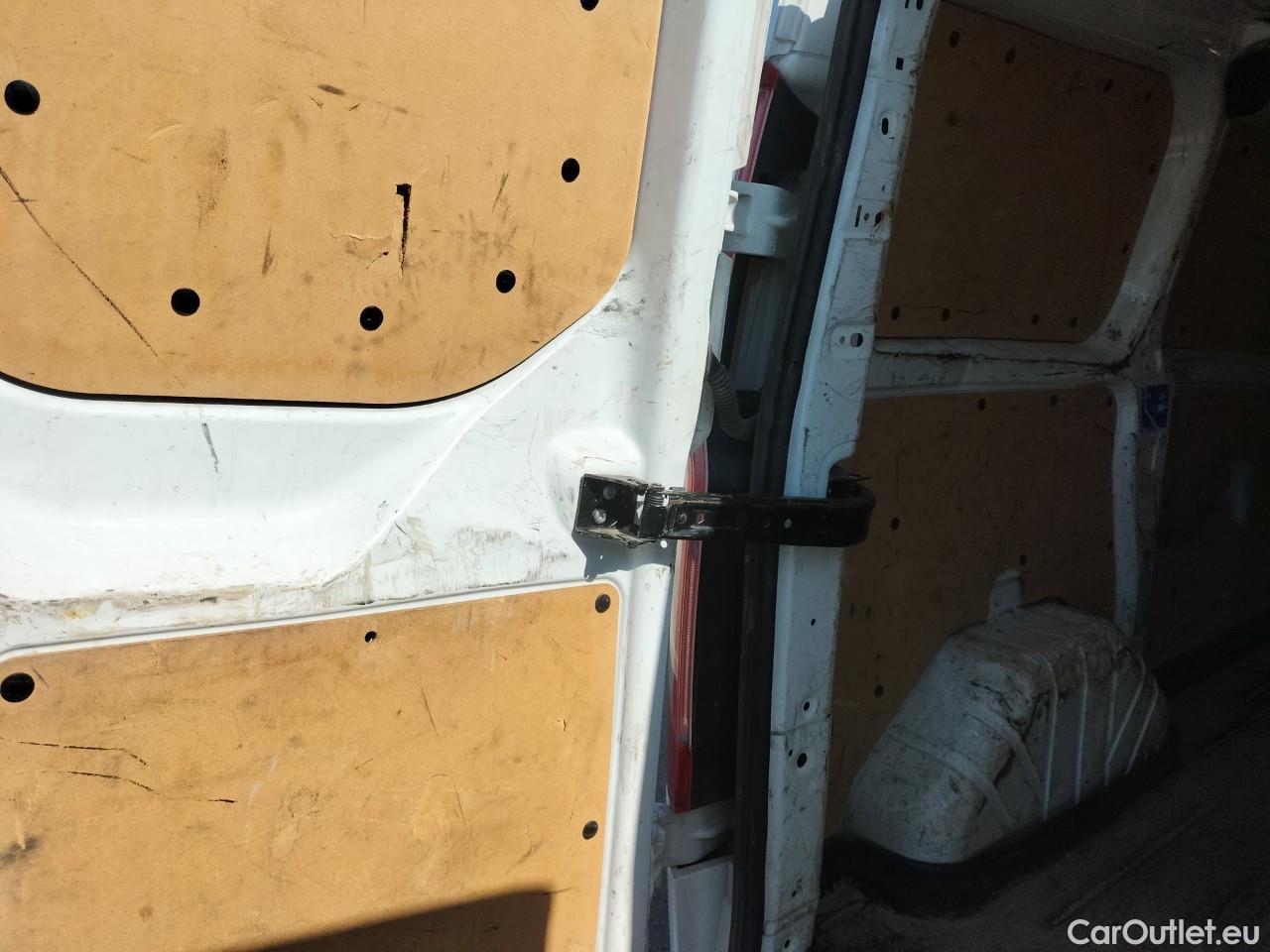  Ford  Transit  Custom Furgón 280 L1 Trend TDCi 105CV MT6 E6dT #61