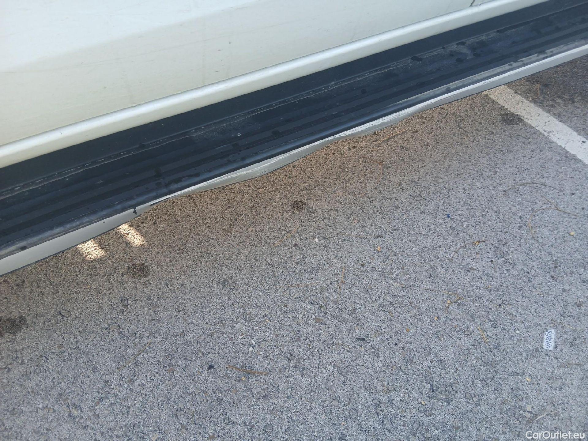  Mitsubishi  L200 MITSUBISHI  / 2019 / 4P / pickup doble cabina D/C 220 DI-D M-Pro #28