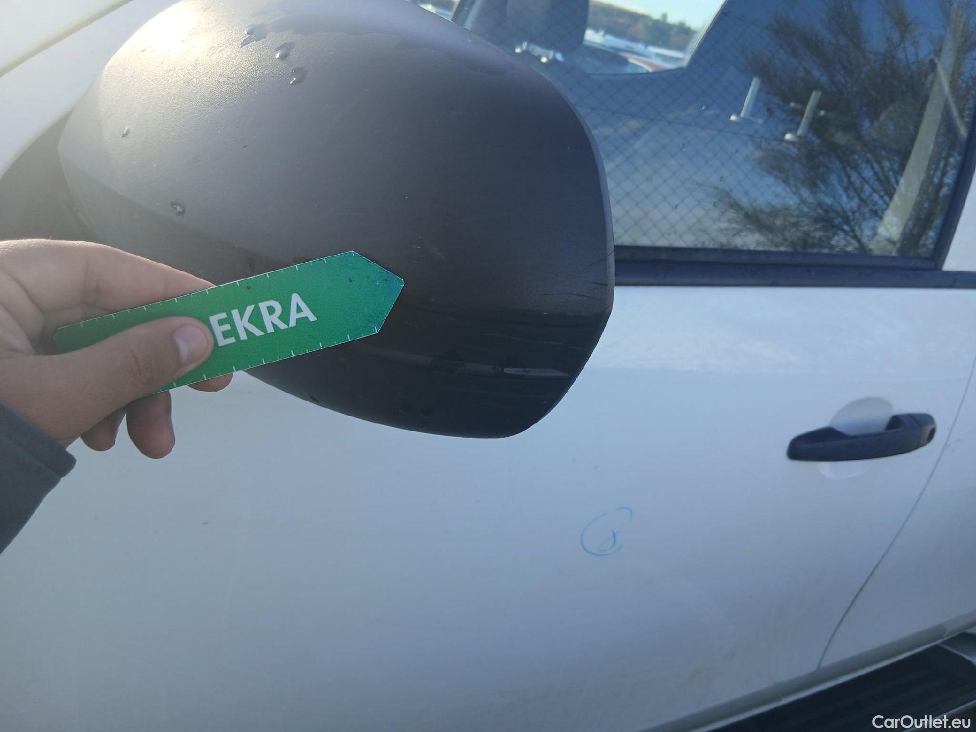  Mitsubishi  L200 MITSUBISHI  / 2019 / 4P / pickup doble cabina D/C 220 DI-D M-Pro #25