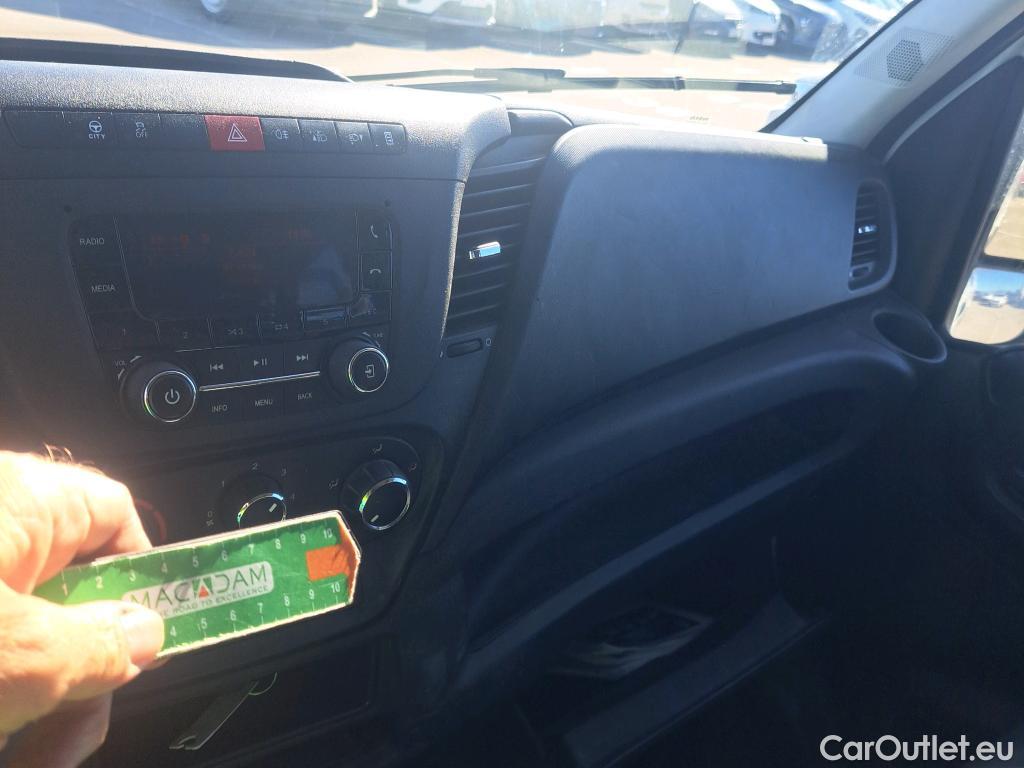  Iveco  Daily IVECO  / 2019 / 4P / combi 35S 14H V 4100/H2 16H M3 #50