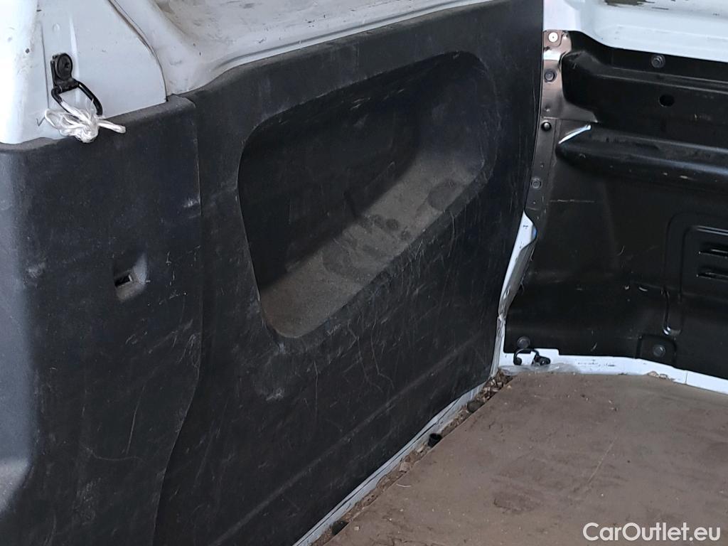  Nissan  NV300 NISSAN  / 2016 / 4P / furgón 2.0dCi 88kW (120CV) L1H1 1T Optima #28