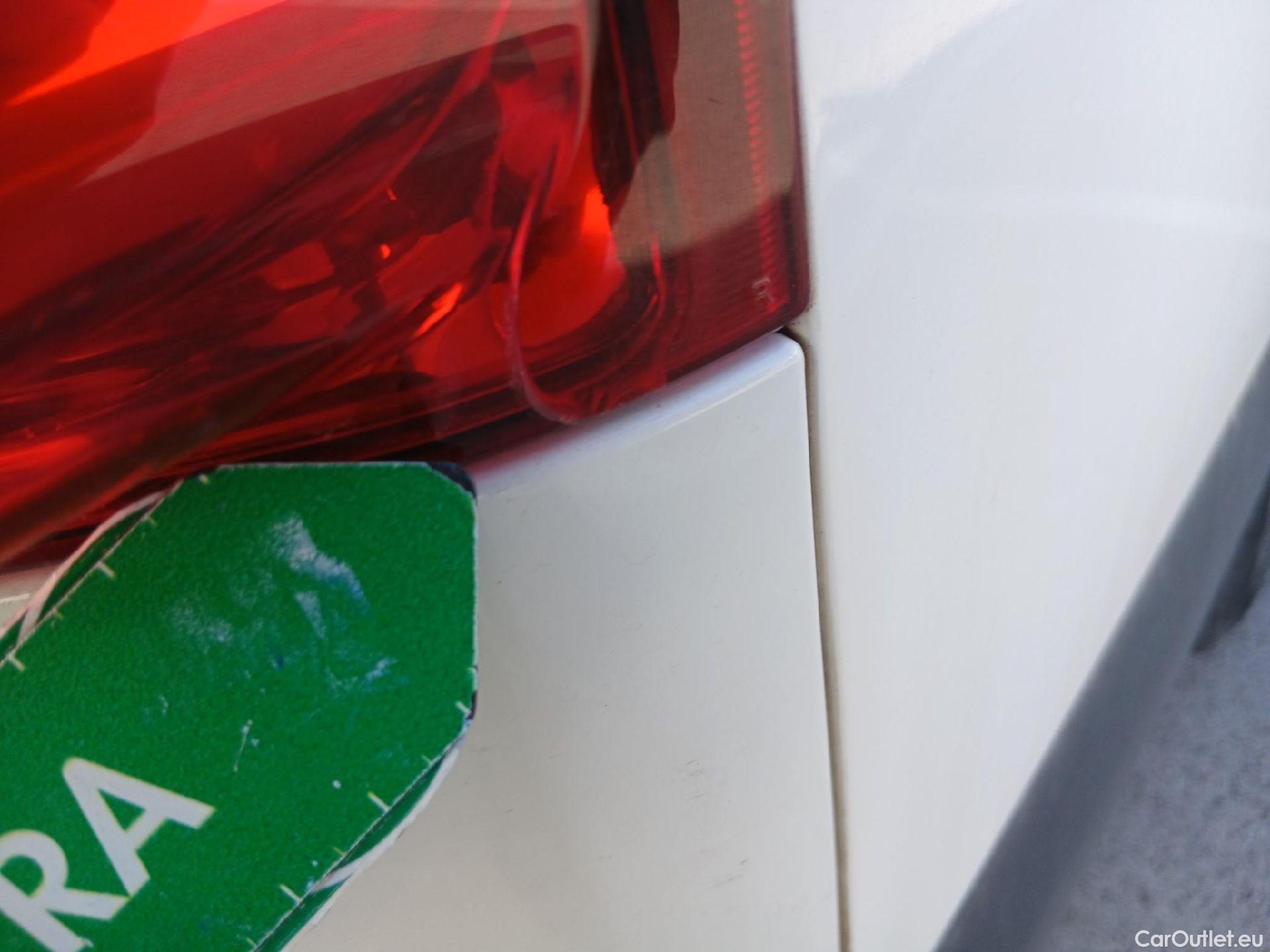  Peugeot  Expert PEUGEOT  / 2016 / 4P / combi Combi 1.6 BlueHDi 88KW (120CV) Long #24