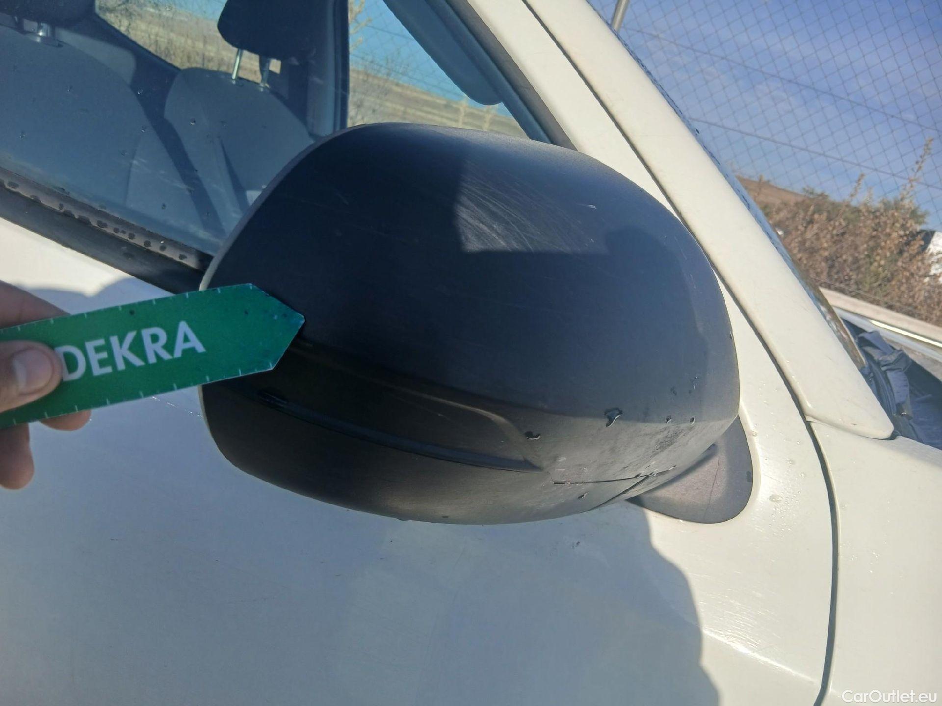  Mitsubishi  L200 MITSUBISHI  / 2019 / 4P / pickup doble cabina D/C 220 DI-D M-Pro #44