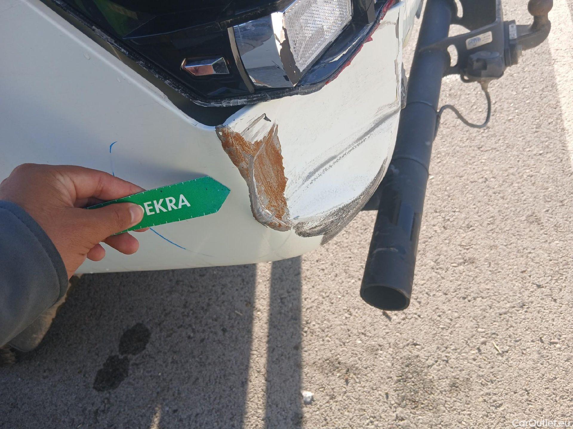  Mitsubishi  L200 MITSUBISHI  / 2019 / 4P / pickup doble cabina D/C 220 DI-D M-Pro #30