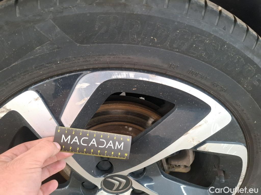  Citroen  C5 CITROEN  Aircross / 2018 / 5P / SUV Hybrid 225 ë-EAT8 C-Series(SP) #61