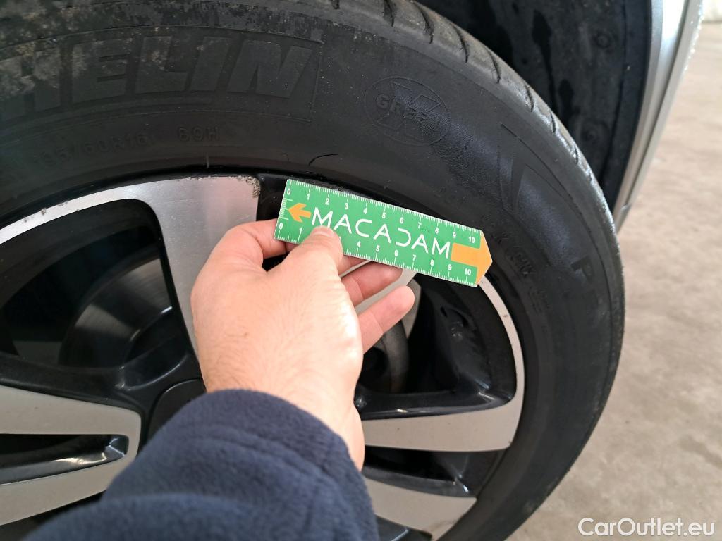  Citroen  C3  Aircross Shine Business 1.5 BlueHDi 100CV BVM6 E6dT #36