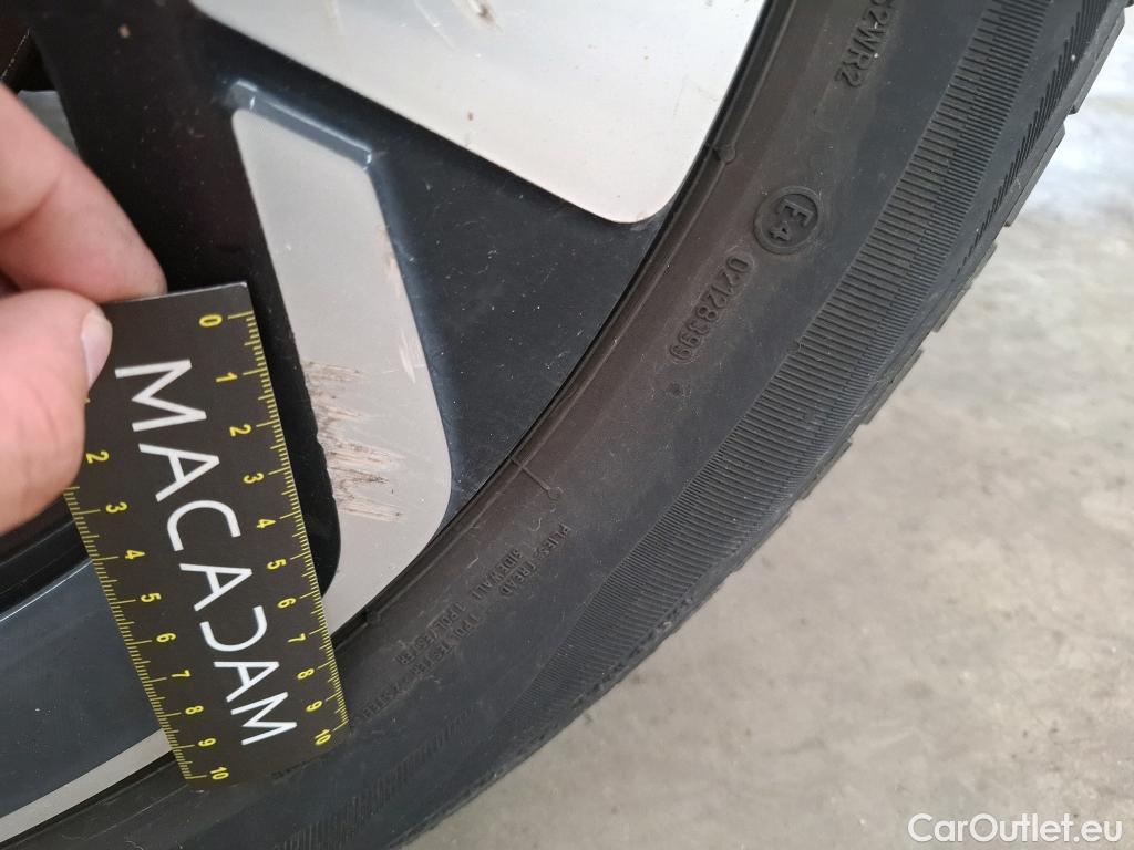  Citroen  C5 CITROEN  Aircross / 2018 / 5P / SUV Hybrid 225 ë-EAT8 C-Series(SP) #57