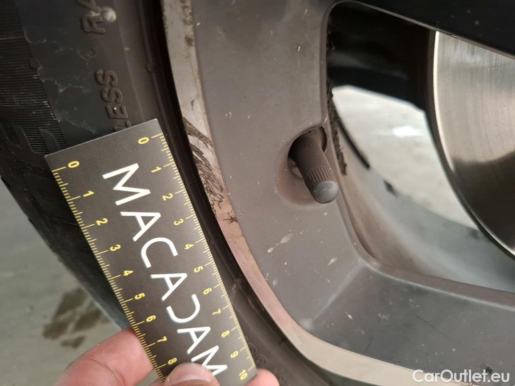  Citroen  C5 CITROEN  Aircross / 2018 / 5P / SUV Hybrid 225 ë-EAT8 C-Series(SP) #72