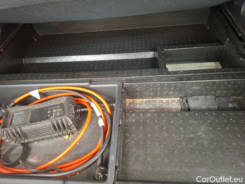  Citroen  C5 CITROEN  Aircross / 2018 / 5P / SUV Hybrid 225 ë-EAT8 C-Series(SP) #93