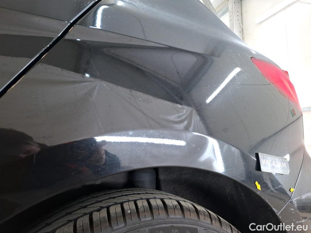  Bmw  Serie 1 BMW Série 1 / 2019 / 5P / Berline 1.5 118I DKG7 Business Design #19