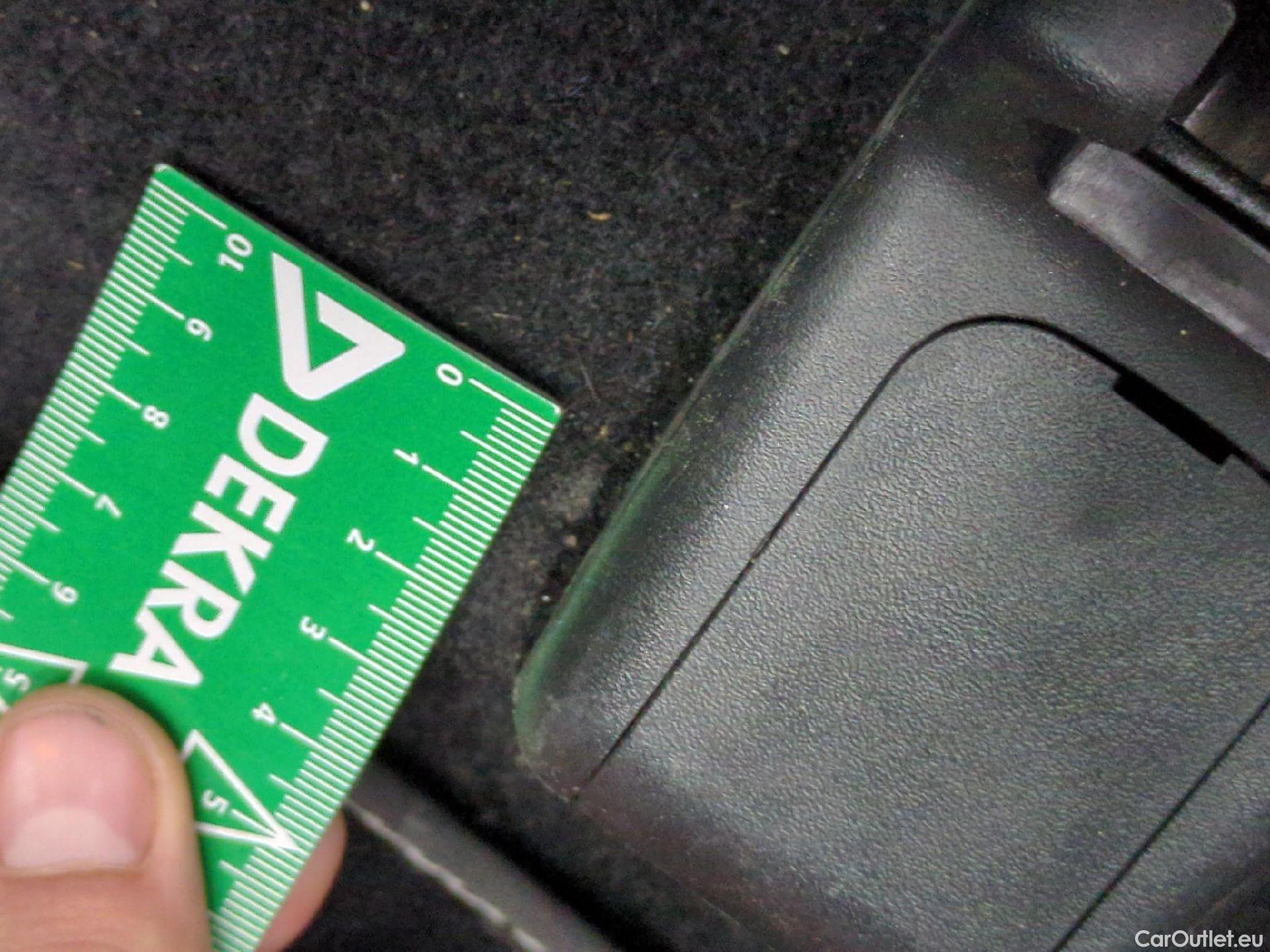  Hyundai  Tucson HYUNDAI  / 2020 / 5P / SUV 1.6 T-GDI 150 DCT-7 HYBRID 48V CREATIVE #3