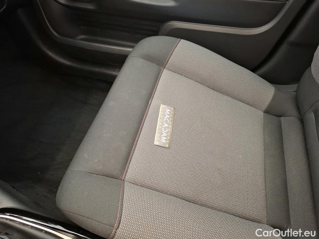  Citroen  C4 Cactus  Feel Business 1.2 PureTech 110CV BVM6 E6dT #18