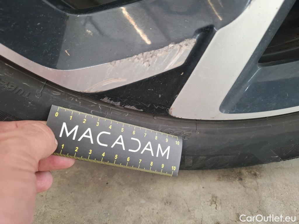  Citroen  C5 CITROEN  Aircross / 2018 / 5P / SUV Hybrid 225 ë-EAT8 C-Series(SP) #56