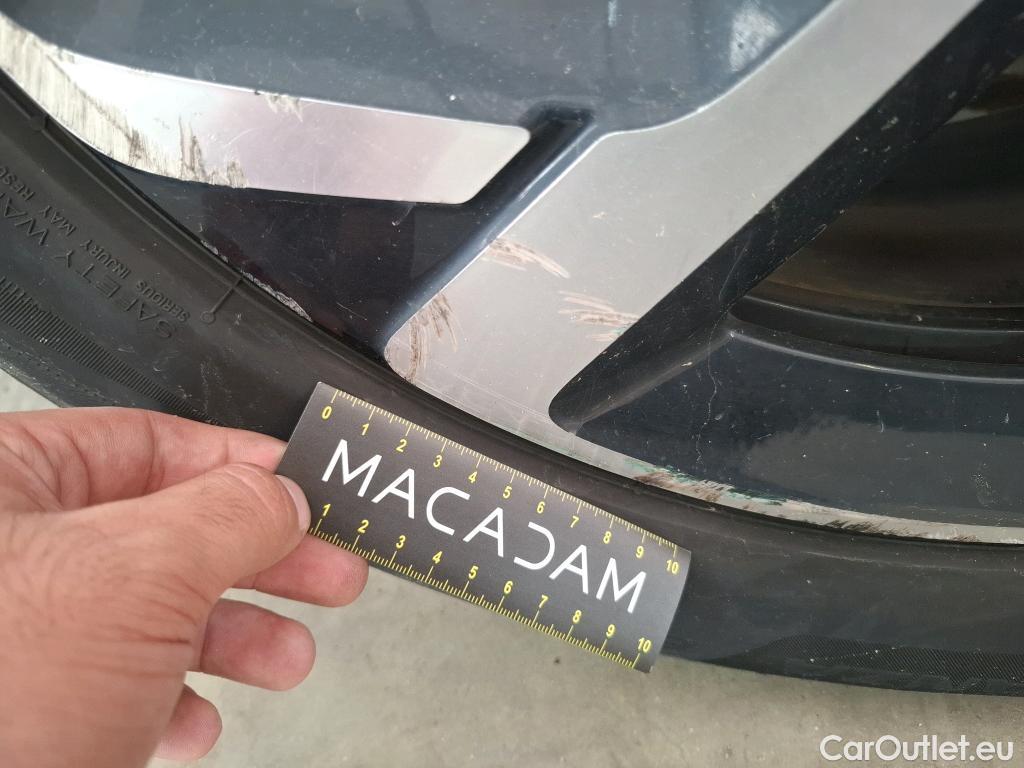  Citroen  C5 CITROEN  Aircross / 2018 / 5P / SUV Hybrid 225 ë-EAT8 C-Series(SP) #49