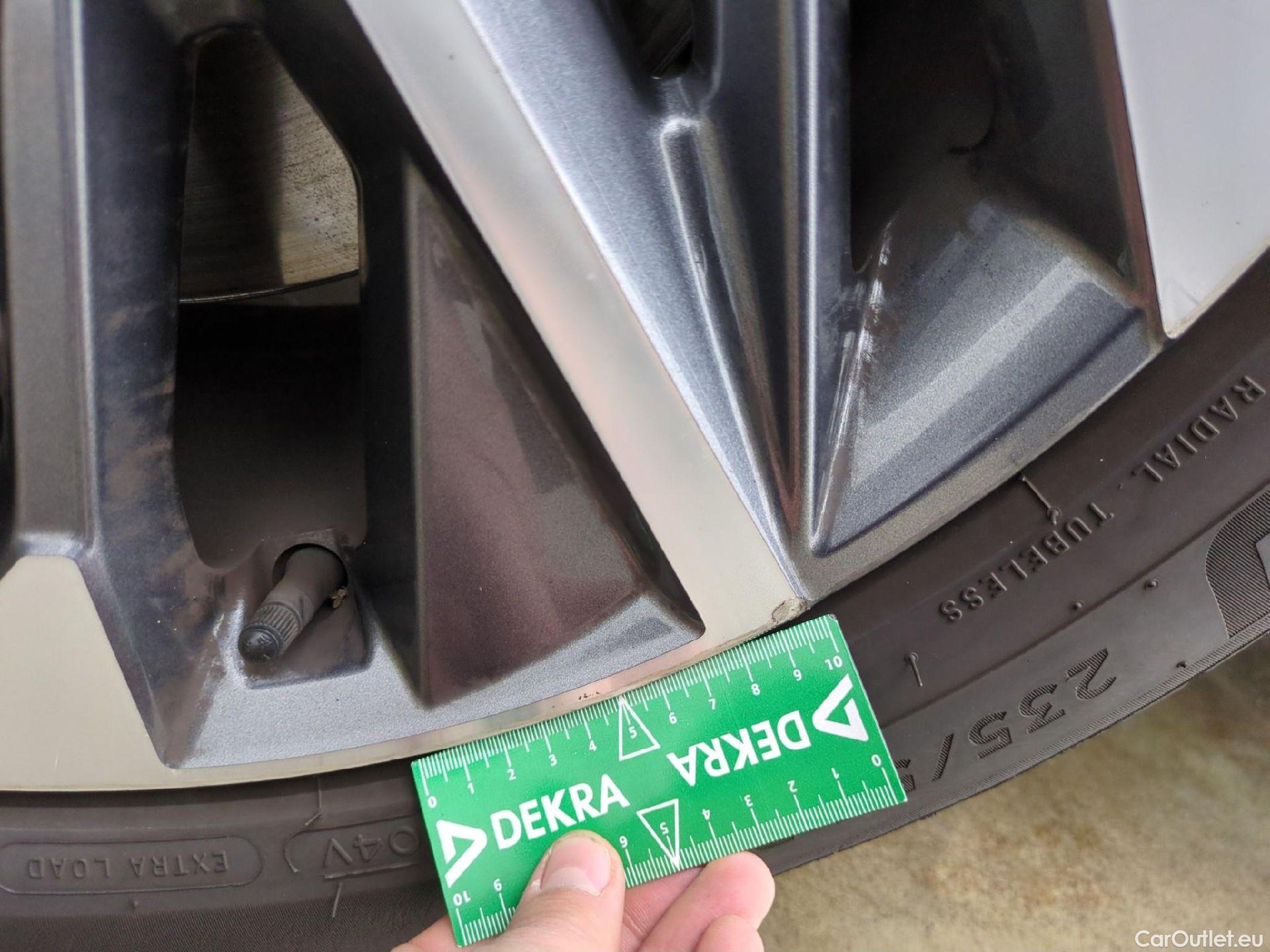  Hyundai  Tucson HYUNDAI  / 2020 / 5P / SUV 1.6 T-GDI 150 DCT-7 HYBRID 48V CREATIVE #27