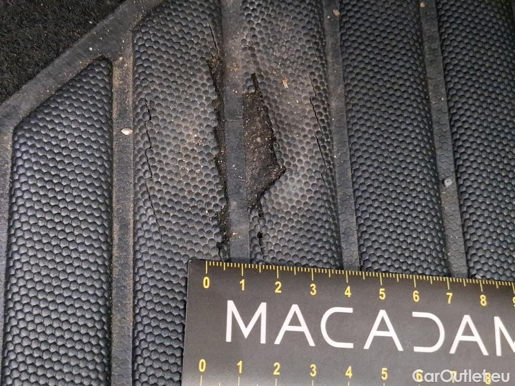  Citroen  C5 CITROEN  Aircross / 2018 / 5P / SUV Hybrid 225 ë-EAT8 C-Series(SP) #77